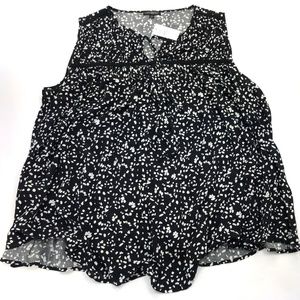 Lane Bryant Black and White Tie Front Tank Top 22